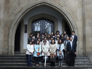 学習院大学にて
