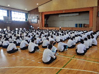 集会の様子１"