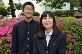 制服 校歌 校章