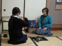 http://www.chiba-c.ed.jp/ichikawahigashi-h/club/sado/sado09.jpg