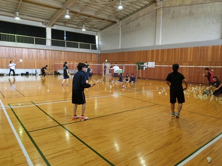 バドミントン部　練習風景