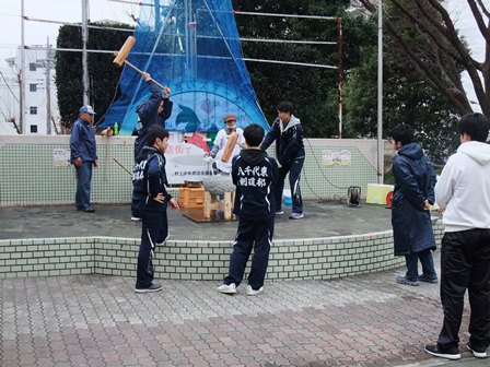八千代市村上団地「餅つき大会」の様子