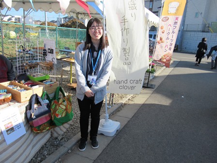 「友愛みどり園「第１８回グリーンフェス」でのお手伝い」の様子