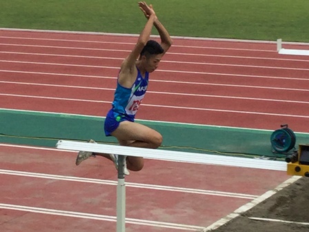 陸上競技部　三段跳