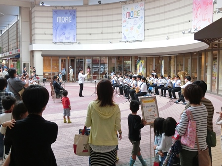 スクールバンドコンサート in 印西牧の原モアの様子