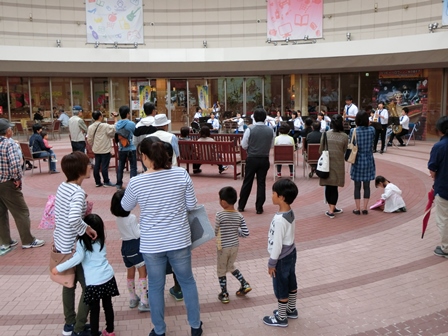 スクールバンドコンサート in 印西牧の原モアの様子