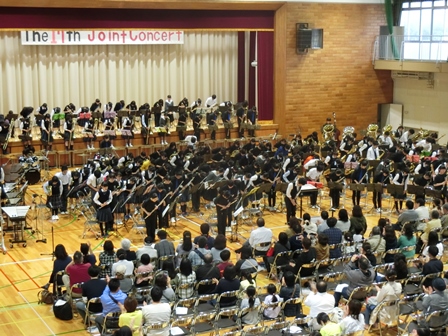 ジョイント コンサート in 植草学園大学付属高等学校の様子