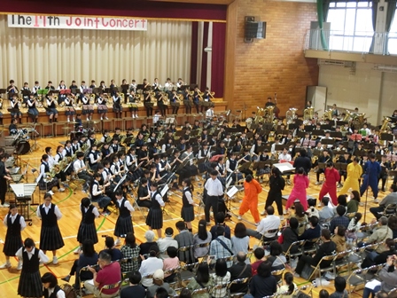 ジョイント コンサート in 植草学園大学付属高等学校の様子