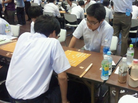 第５０回全国高校将棋選手権全国大会の様子