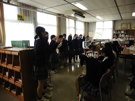 読み聞かせ研修会の様子
