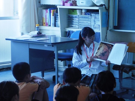 読み聞かせ研修会の様子