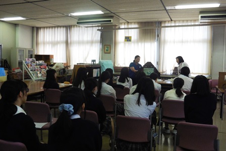 「読み聞かせ研修会」の様子