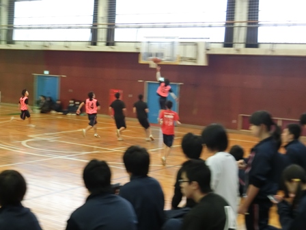 3年球技大会の様子2016